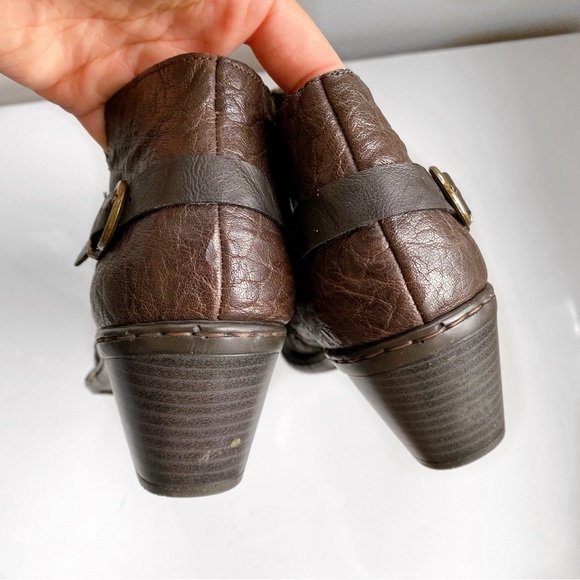 🍩 RIEKER DARK BROWN LEATHER SIDE BUCKLE CHUNKY HEEL BOOTIES! - Picture 3 of 15